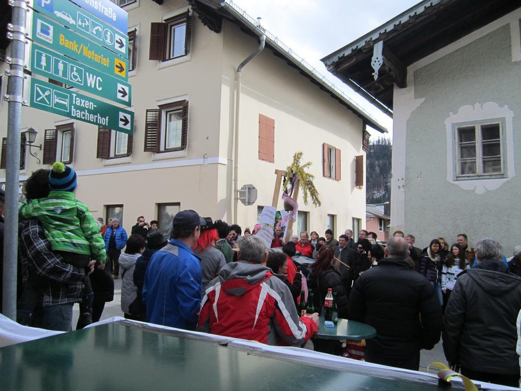 Gasthof Zur Post Taxenbach Exterior photo